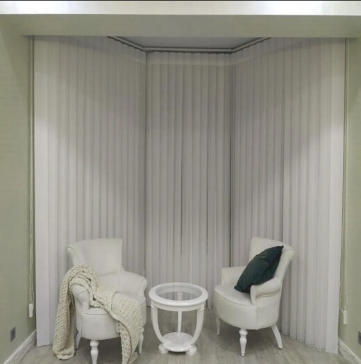 Тканевые жалюзи для кафе